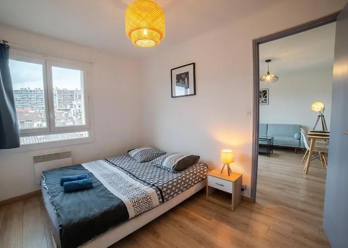 Appartement De Charme Au Coeur De Marseille